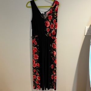 Emma & Michelle Sleeveless Floral Jumpsuit size M